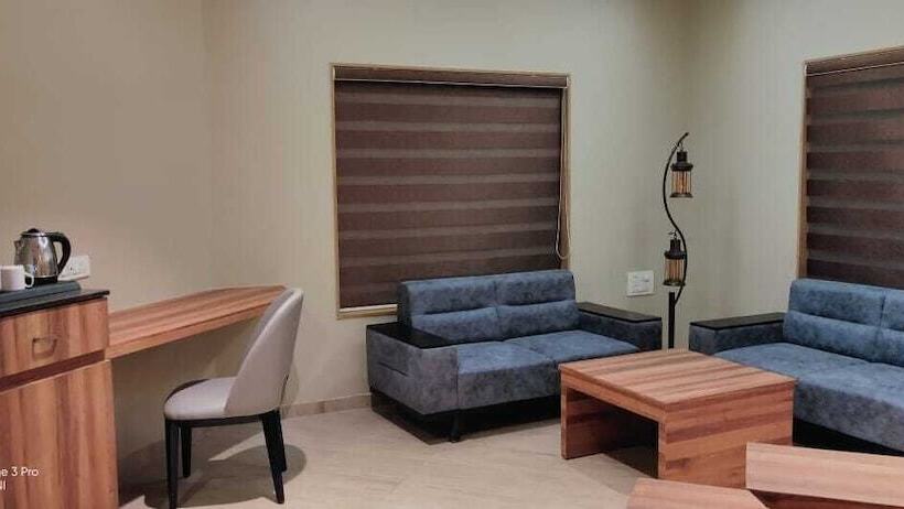 Mango Hotels Select Dwarka