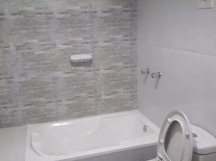 پانسیون Hostal Jerian