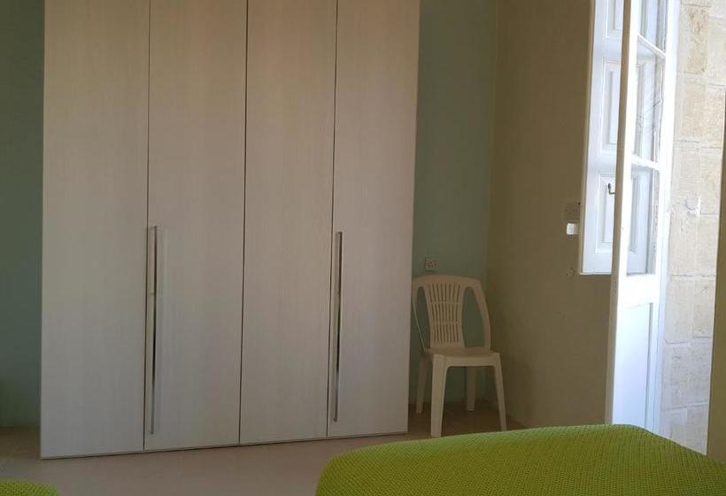 پانسیون Mizzi 87