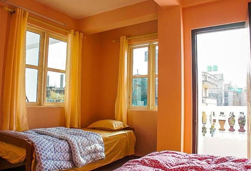 هاستل Durbar Square Backpackers Inn
