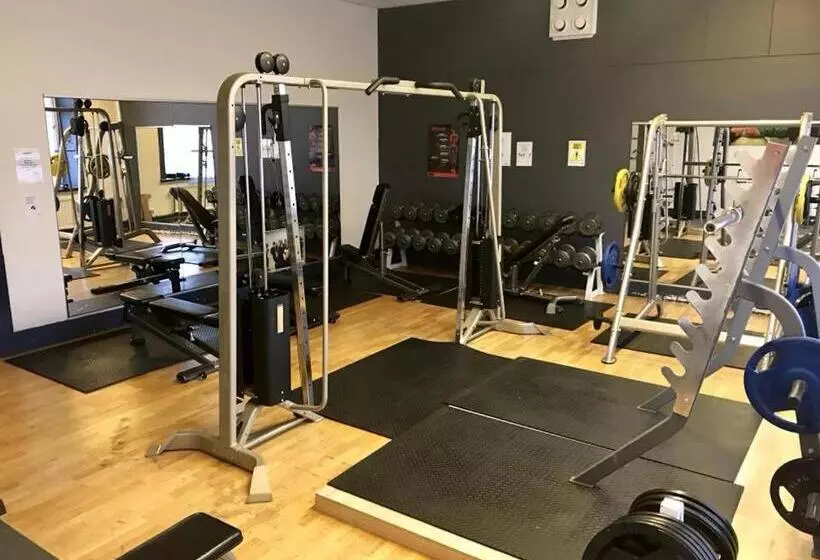 ホテル L Carl Friman