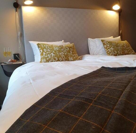 هتل L Carl Friman