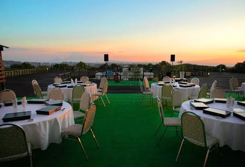 Hotelli Omuta Heights