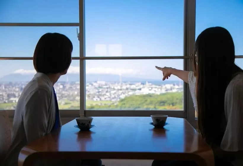 Hotelli Omuta Heights