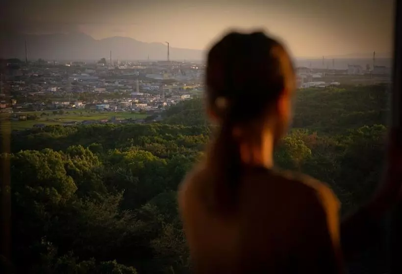 Hotelli Omuta Heights