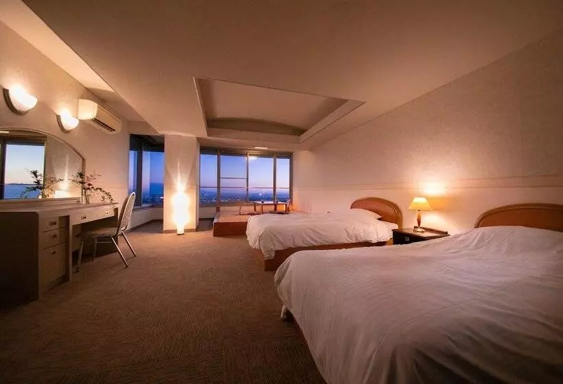 Hotelli Omuta Heights