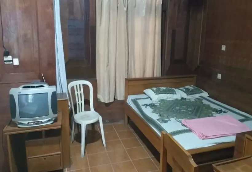 هتل Oyo 1782 Lotus Residence