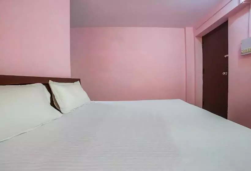 ホテル Spot On 44237 Ganpati Guest House