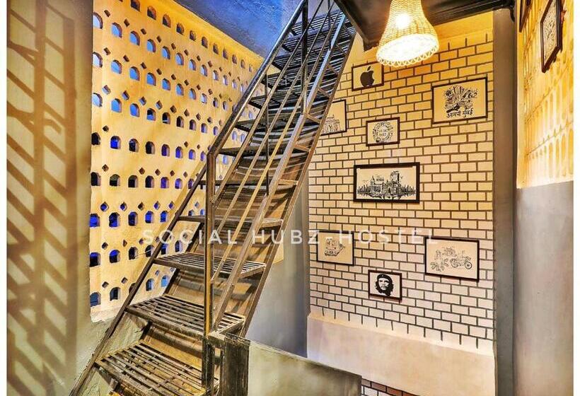 Social Hubz Hostel