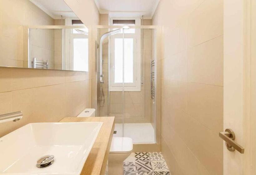 Apartamento Reformado Con Encanto By Theurbanhosts