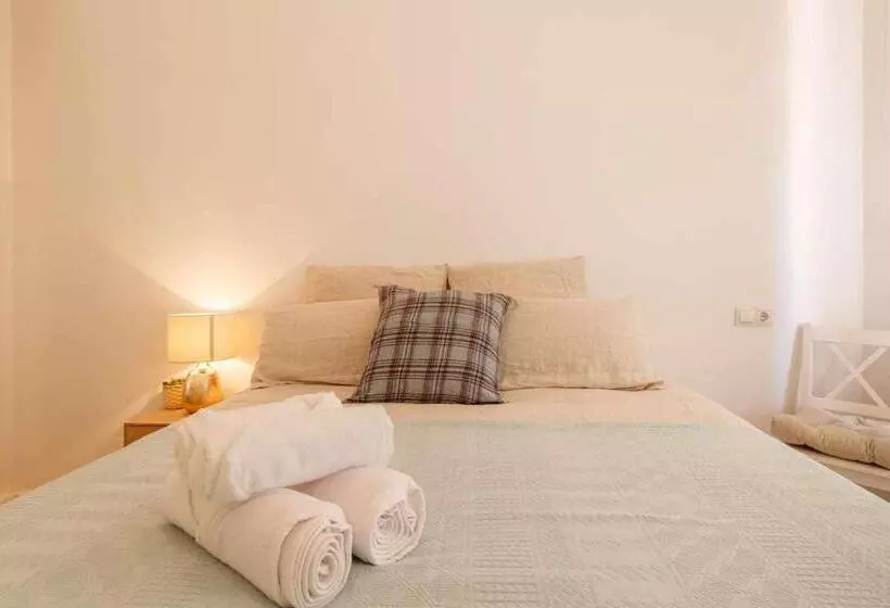 Apartamento Reformado Con Encanto By Theurbanhosts