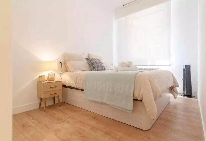 Apartamento Reformado Con Encanto By Theurbanhosts