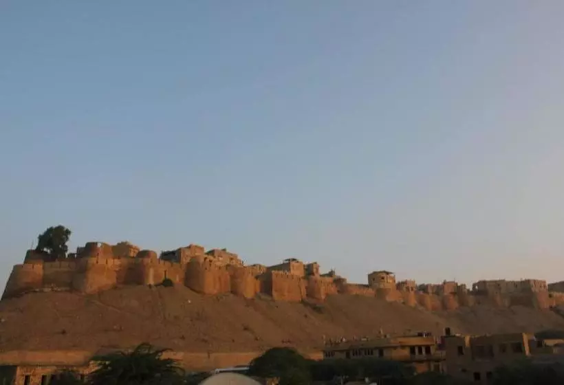تختخواب و صبحانه Wonbin Safari