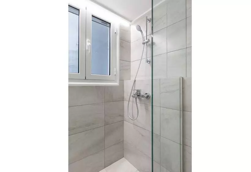 Chic Flat In The Heart Of Athens By Upstreet