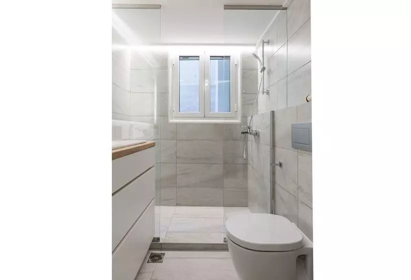 Chic Flat In The Heart Of Athens By Upstreet