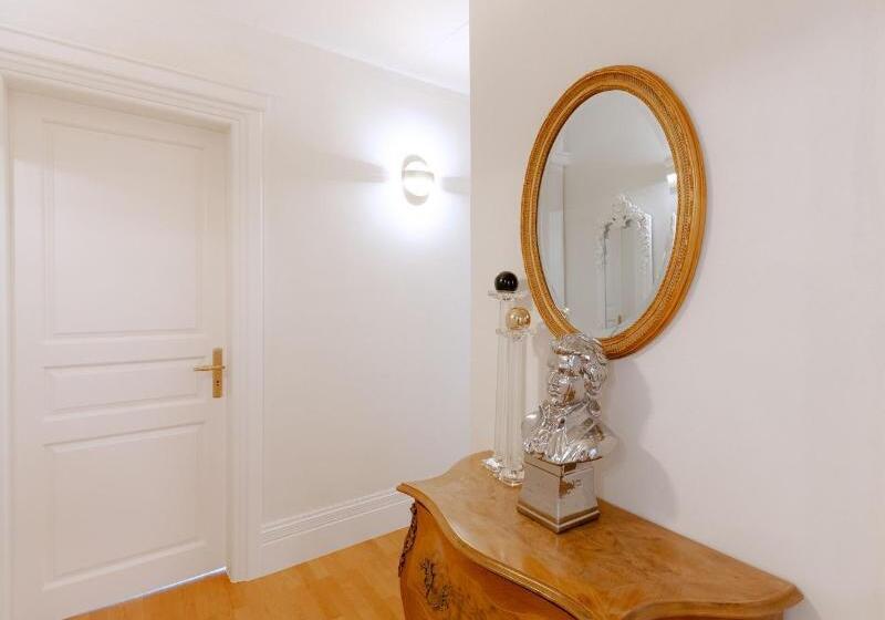 Castellano Hotel & Suites