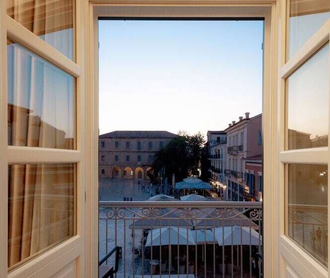 Castellano Hotel & Suites