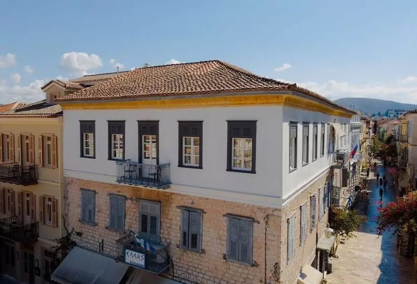 Castellano Hotel & Suites