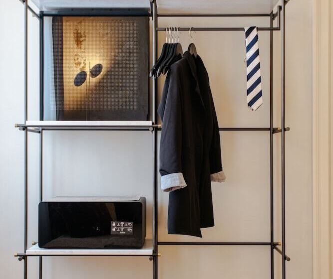 Castellano Hotel & Suites