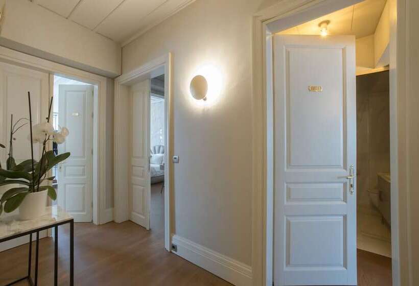 Castellano Hotel & Suites