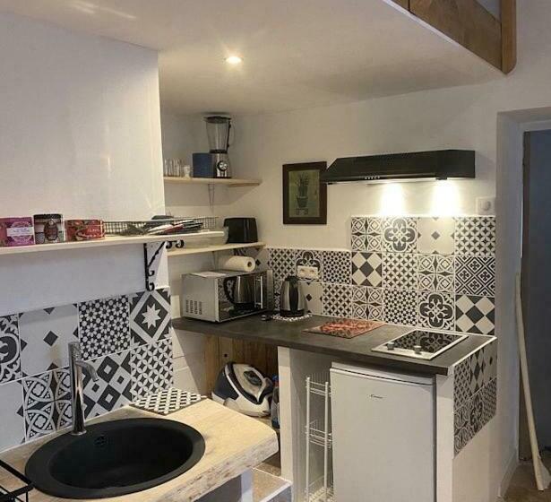 Les Remparts De Lauris Coeur Médiéval Et Patio