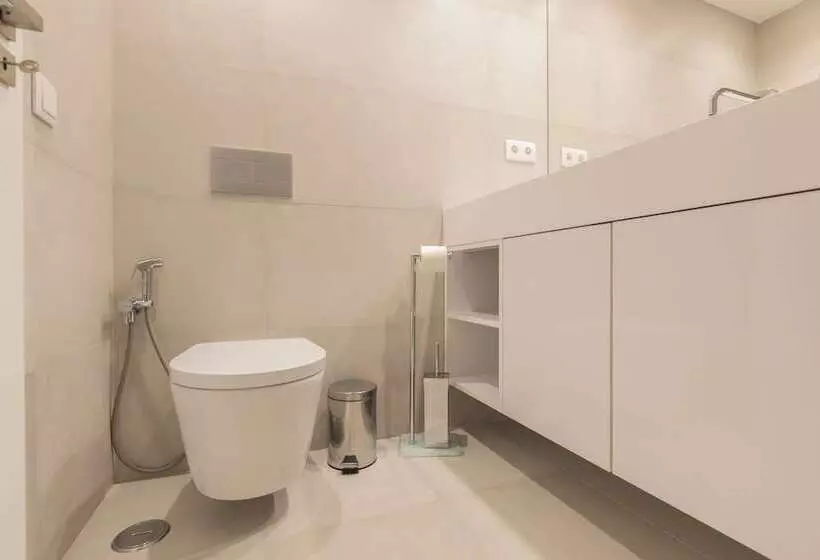 Luxurious Seaview Apartment In Estoril