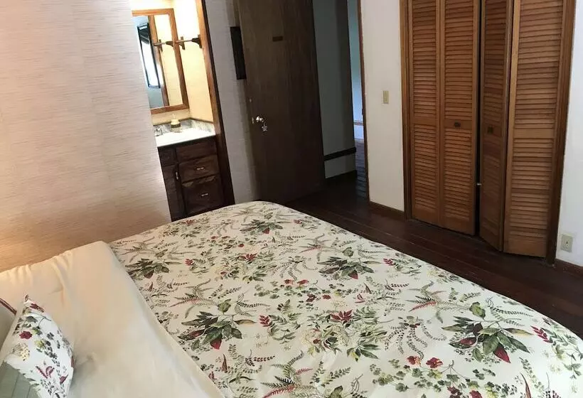 Aamiaismajoitus (B&B) Hale Maluhia Country Inn