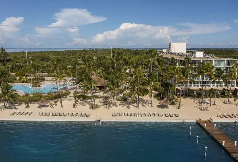 Отель Amara Cay Resort