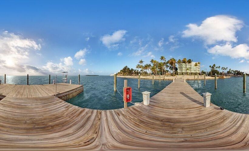 Отель Amara Cay Resort