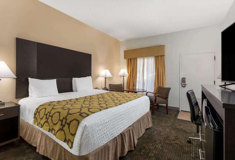 فندق Baymont By Wyndham Tallahassee