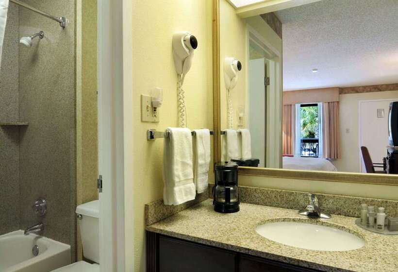 فندق Baymont By Wyndham Tallahassee