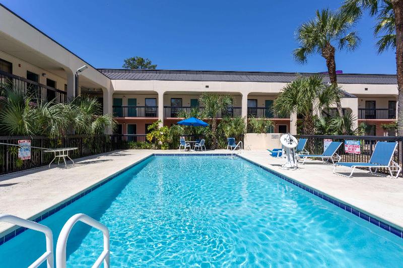 فندق Baymont By Wyndham Tallahassee