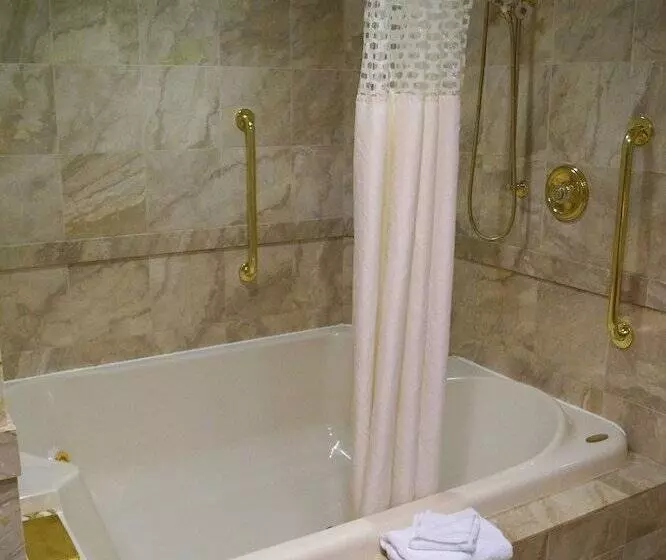 호텔 Hampton Inn Altoona