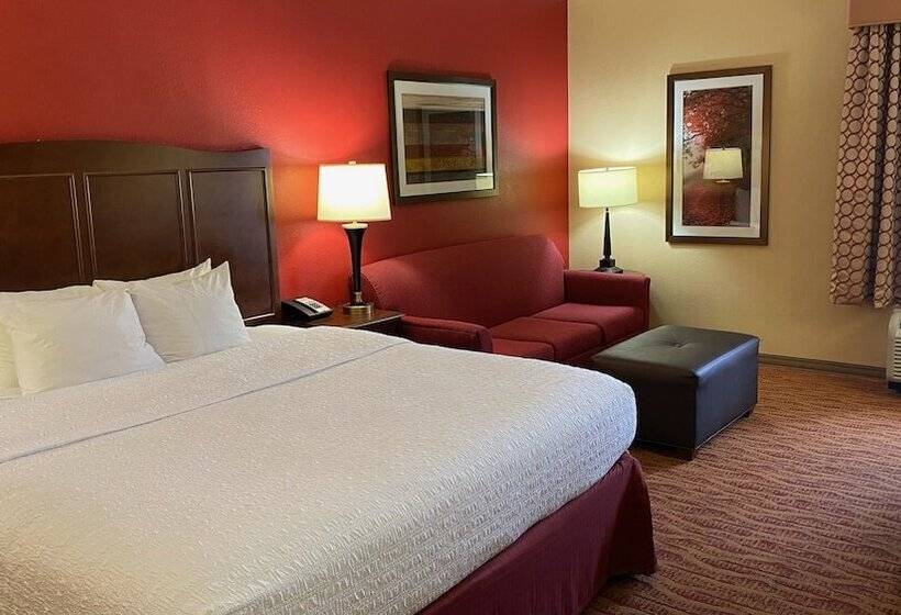 هتل Hampton Inn Altoona