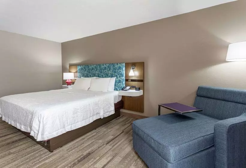 בית מלון כפרי Hampton Inn Biloxi Ocean Springs