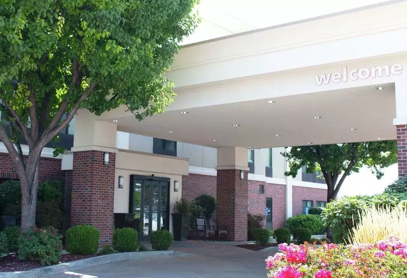 בית מלון כפרי Hampton Inn Boise  Airport