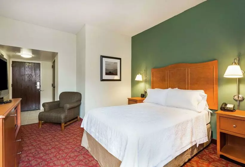 בית מלון כפרי Hampton Inn Bridgeport/clarksburg