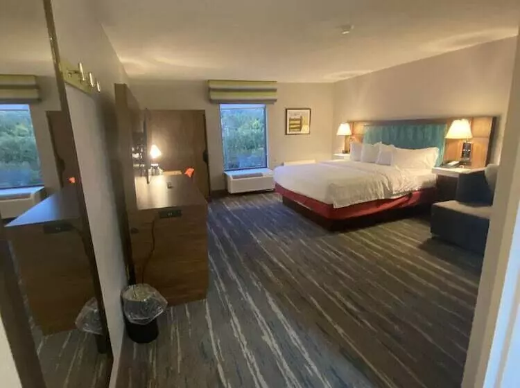 בית מלון כפרי Hampton Inn Bridgeport/clarksburg