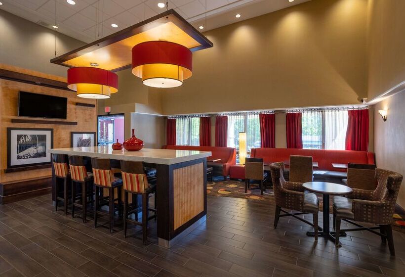 호텔 Hampton Inn Chester