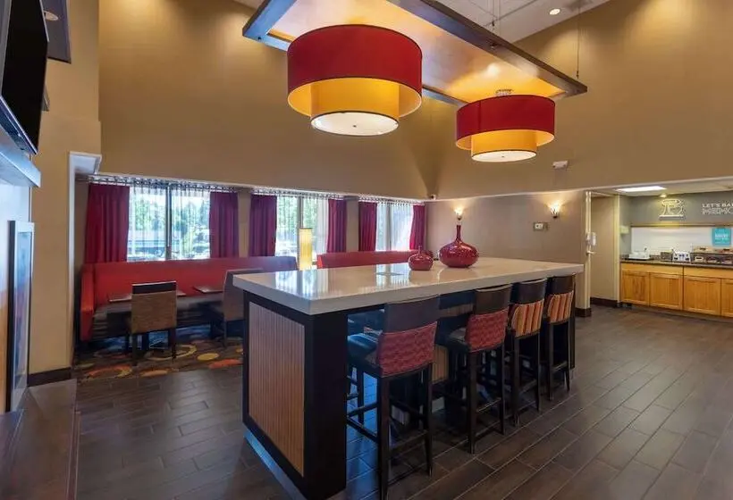 ホテル Hampton Inn Chester South