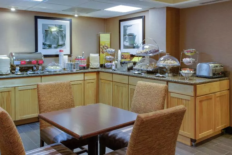 ホテル Hampton Inn Chester South