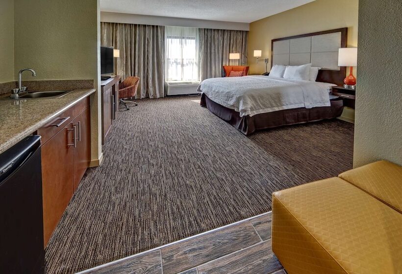 Otel Hampton Inn By Hilton Concord/kannapolis