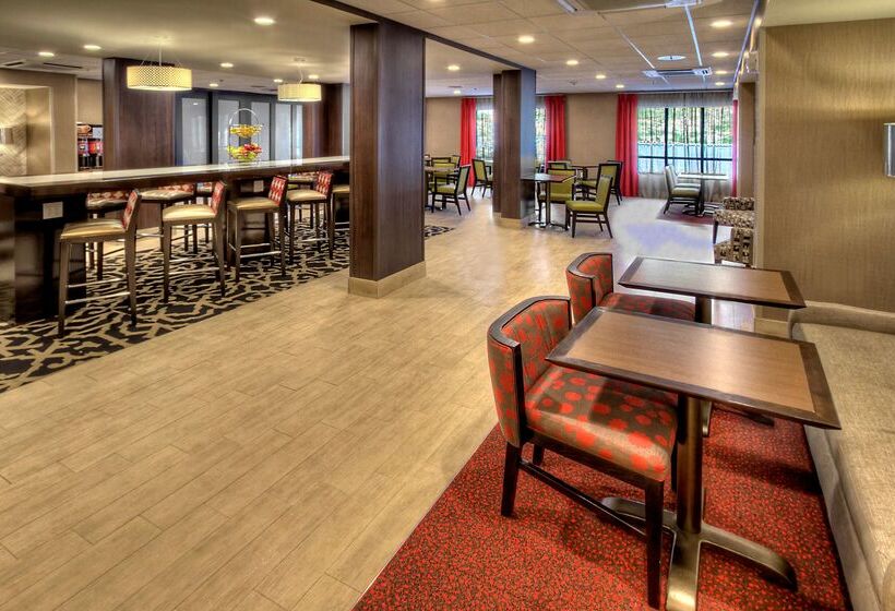בית מלון כפרי Hampton Inn Cookeville