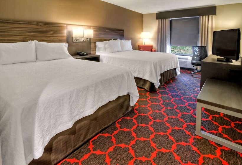 בית מלון כפרי Hampton Inn Cookeville