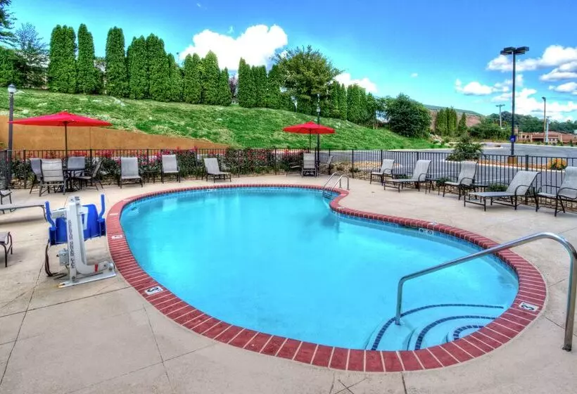 호텔 Hampton Inn Cookeville