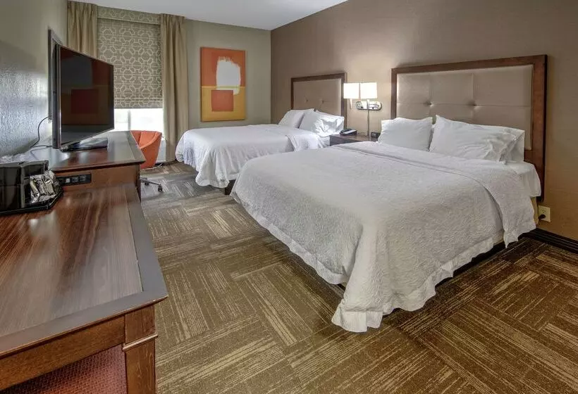 Отель Hampton Inn Corinth
