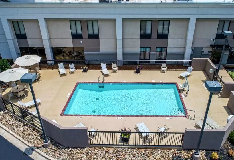 Отель Hampton Inn Corinth