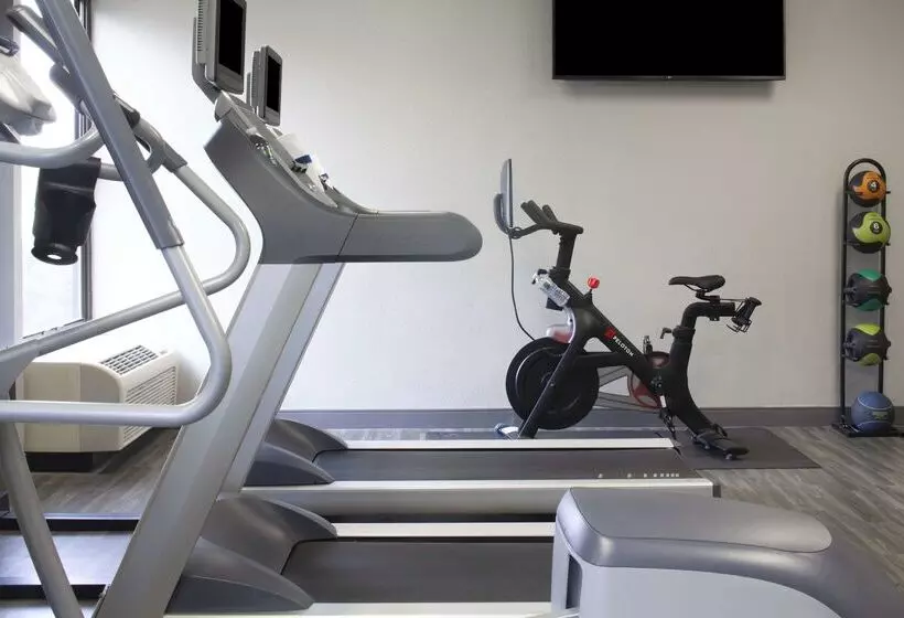 Отель Hampton Inn Evansville