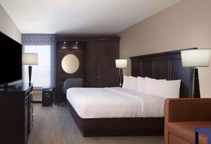 Отель Hampton Inn Evansville