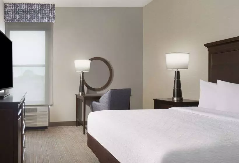 Отель Hampton Inn Evansville